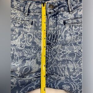 We The Free People Jeans Womens 26 Blue Dream Lover Flare Bell Bottom Floral